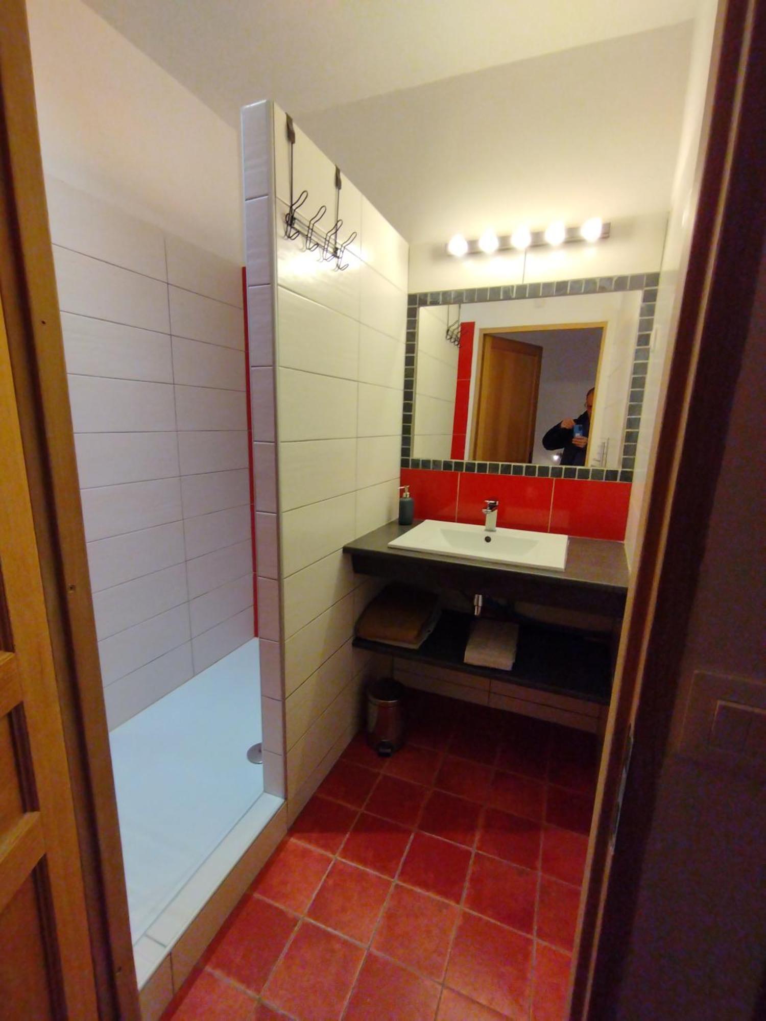 Les Studios De St Guilhem Saint-Guilhem-le-Desert Ngoại thất bức ảnh