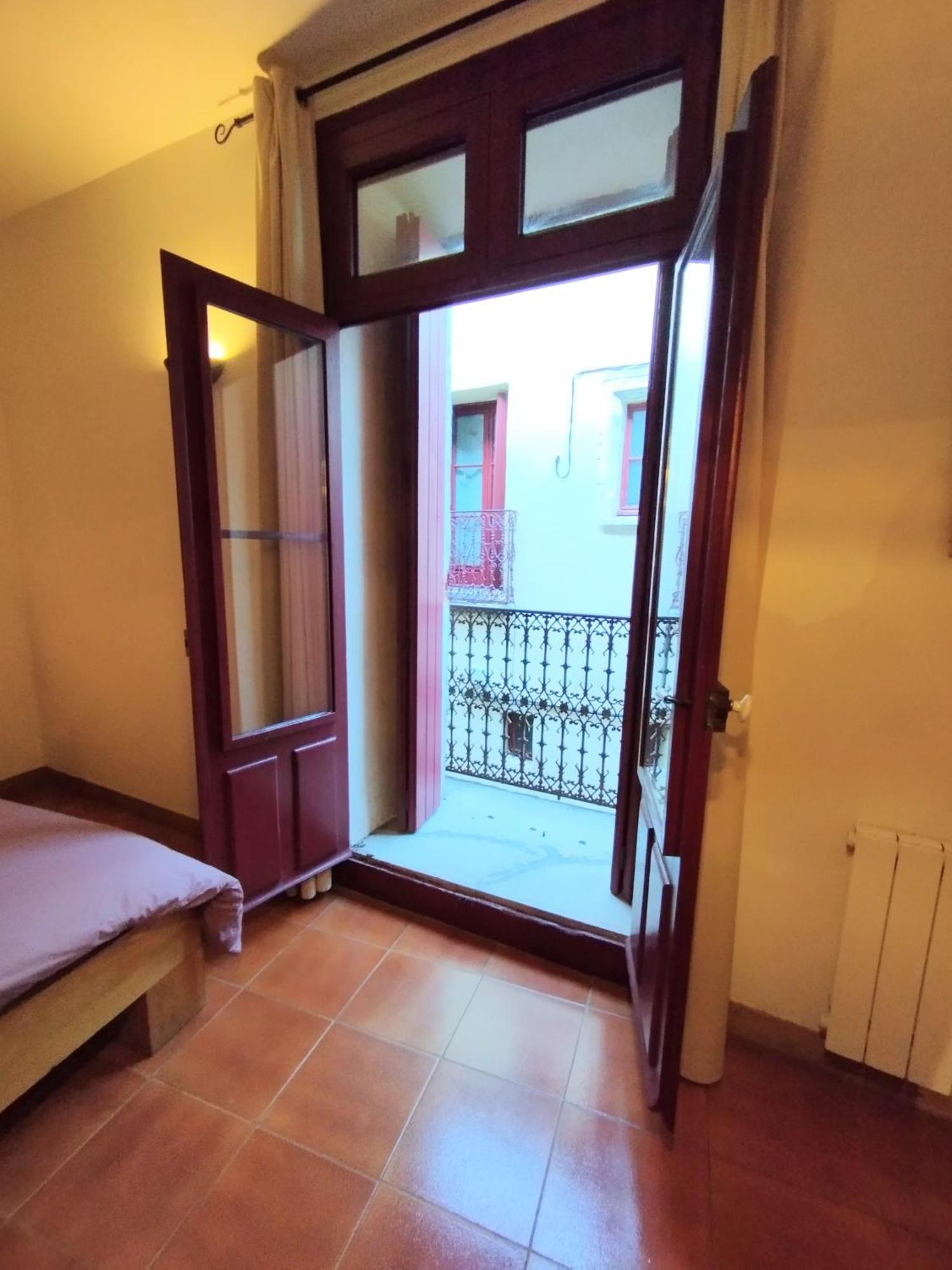 Les Studios De St Guilhem Saint-Guilhem-le-Desert Ngoại thất bức ảnh