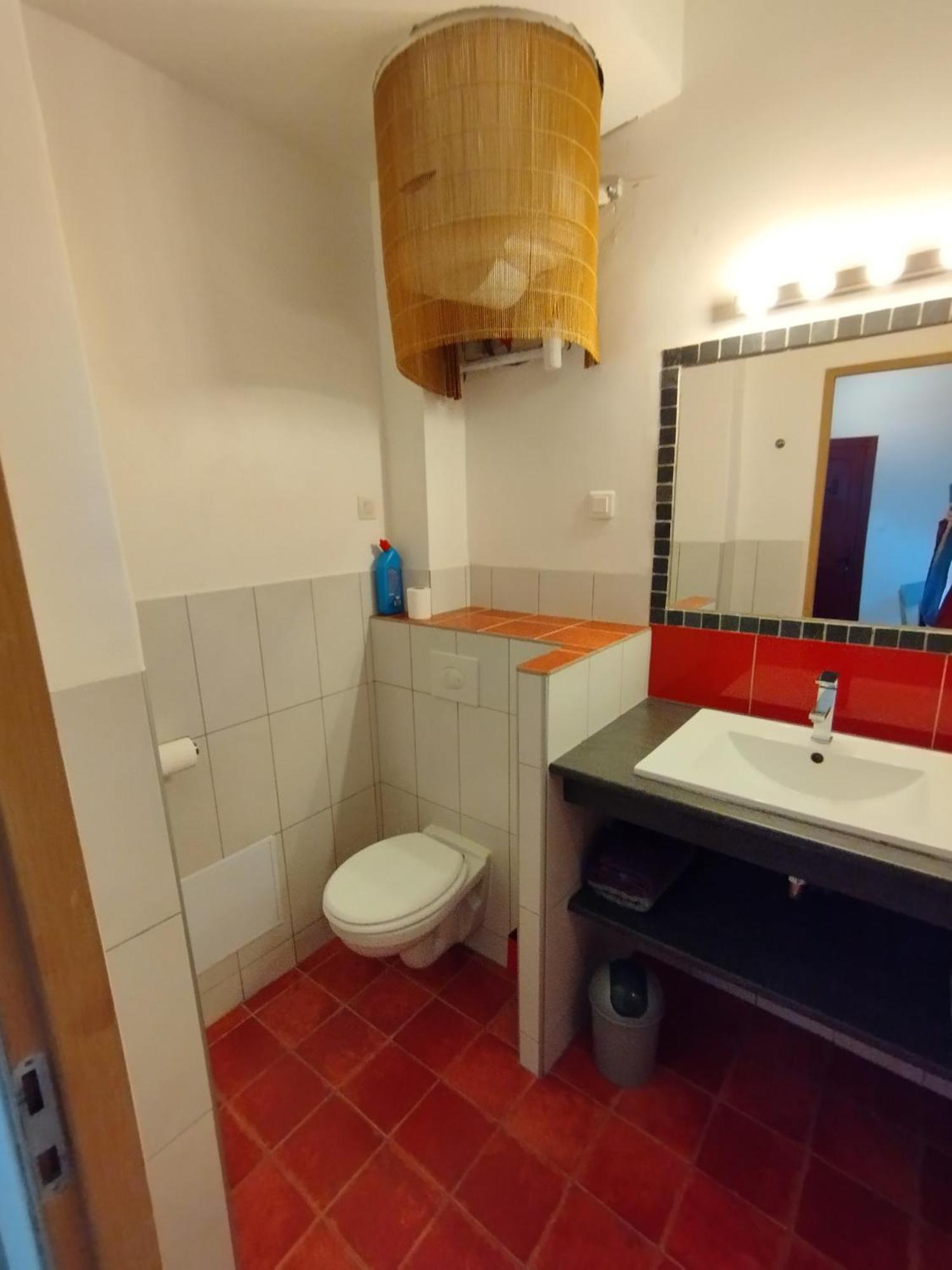 Les Studios De St Guilhem Saint-Guilhem-le-Desert Ngoại thất bức ảnh